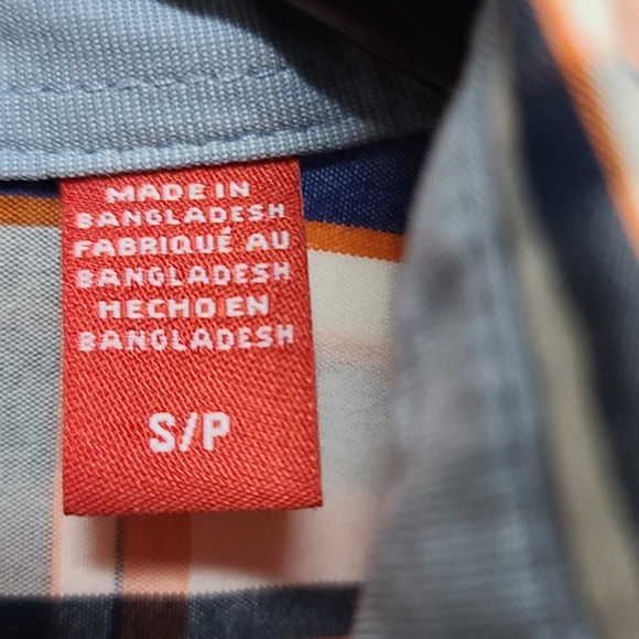 NWOT Izod Short Sleeve Button Up Shirt - Picture 2 of 4